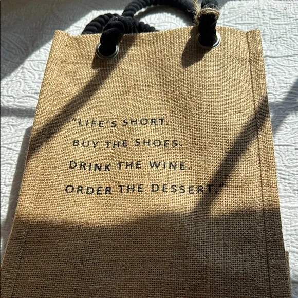 Jute Wine Tote Bag with Black Handles - Picture 4 of 6